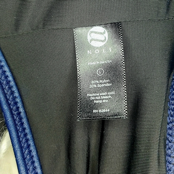 Pearlized Ride It Bra Nocturnal Navy Blue Scalloped Workout Small - Picture 3 of 4